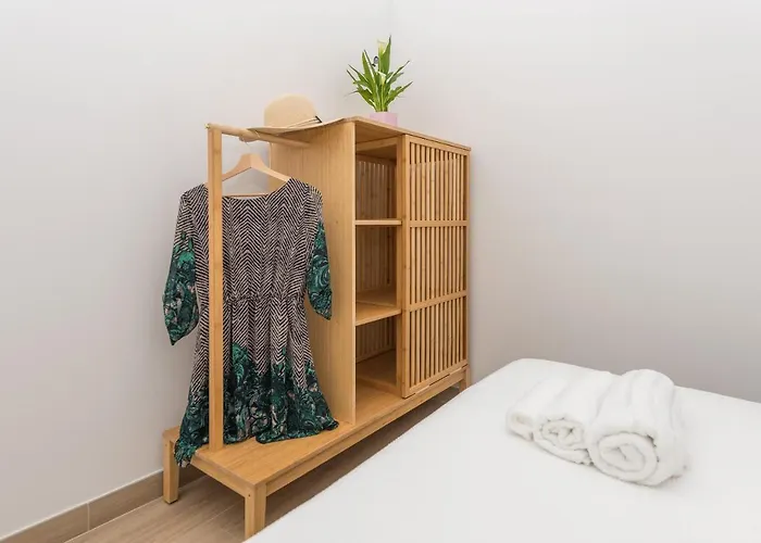 Maro - * Baška Voda